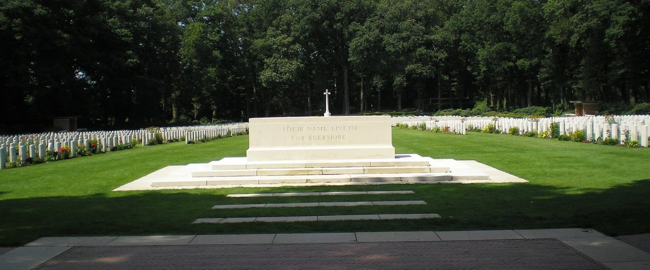 Airborne War Cemetery Oosterbeek 