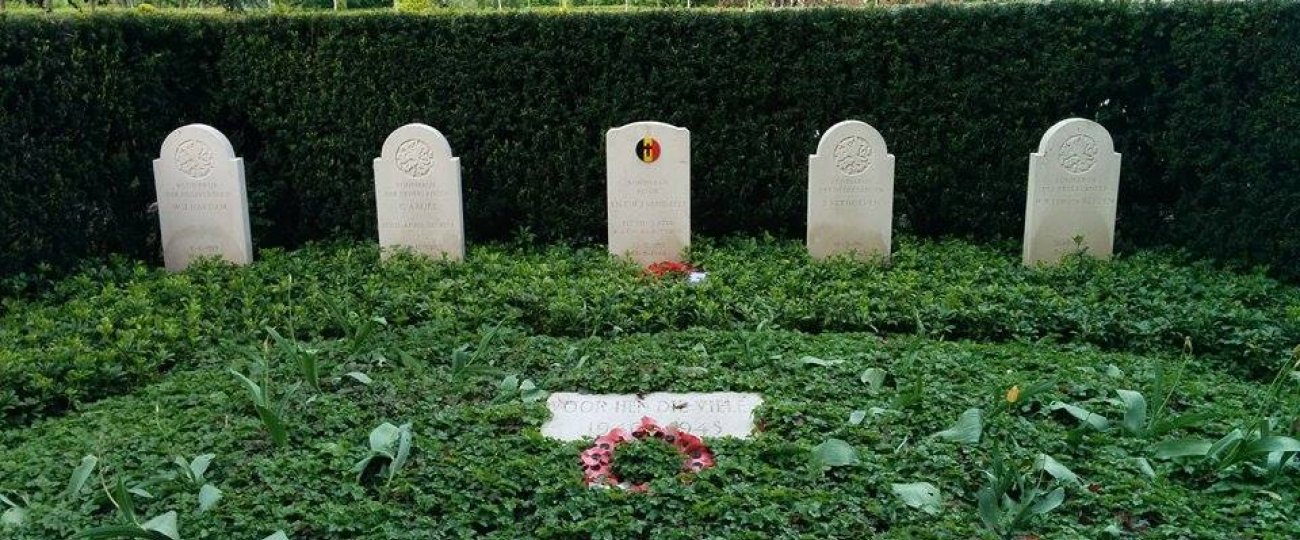 Graves Alblasserdam Cemetery