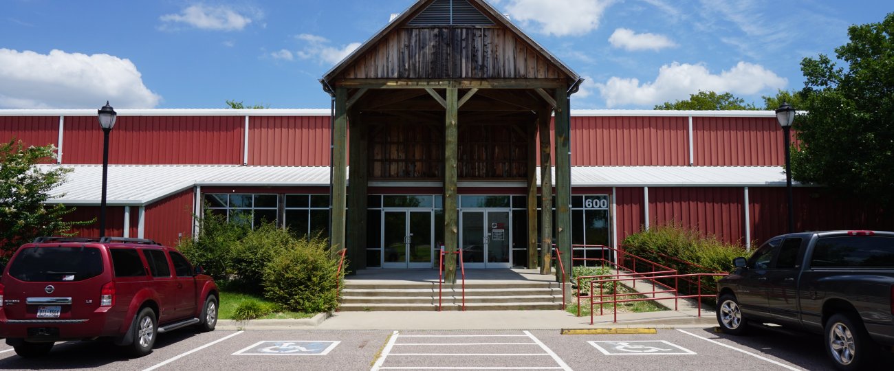 audie-murphy-american-cotton-museum-entrance