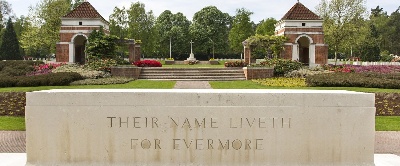 holten-canadian-war-cemetery-3