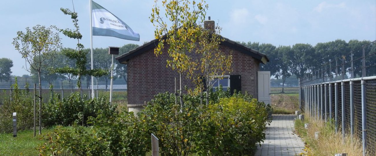 wehrmacht-huisje-sommeren-01