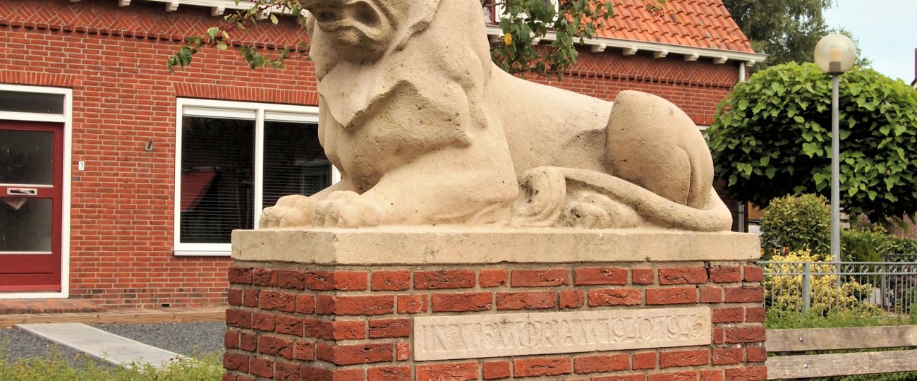 oorlogmonument in doezum