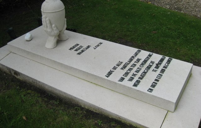 monument buchenwald amsterdam