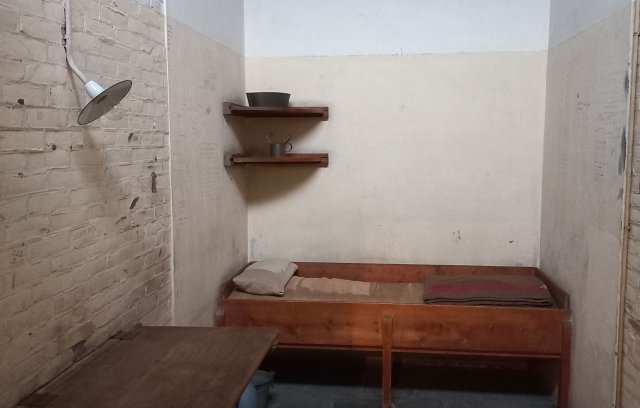 nationaal-monument-museum-oranjehotel-den-haag-03