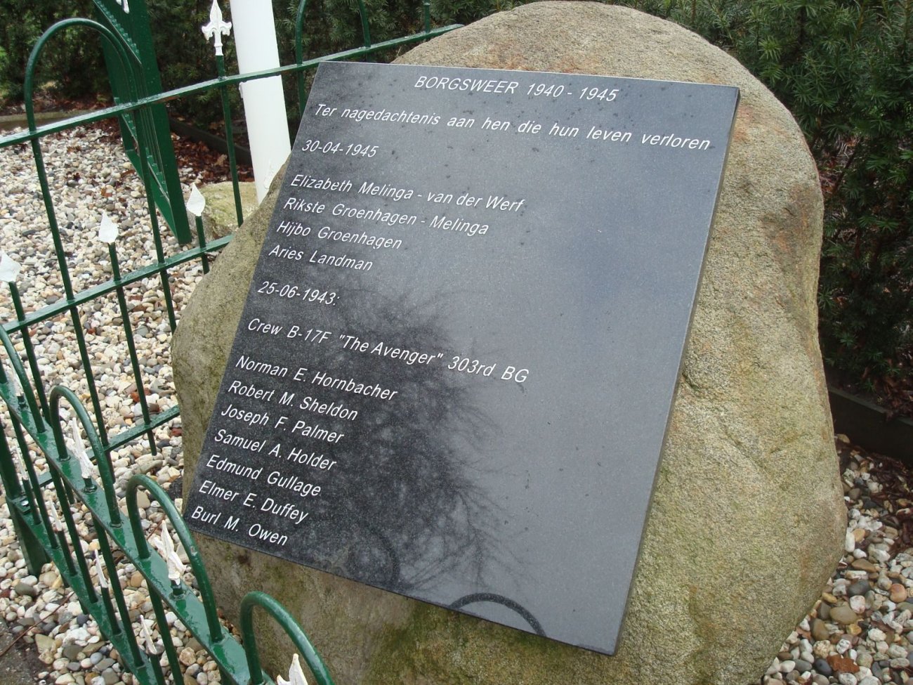 borgweer-war-memorial-01