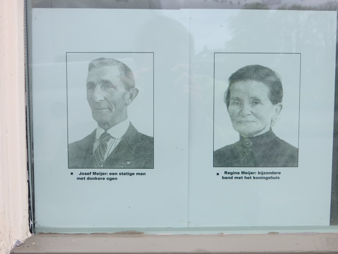 jozef-and-regina-memorial-plaque-bedum-03