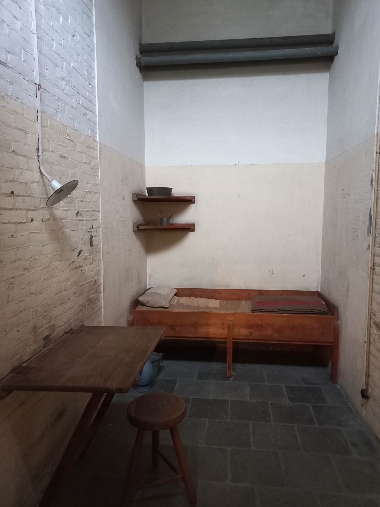 nationaal-monument-museum-oranjehotel-den-haag-03