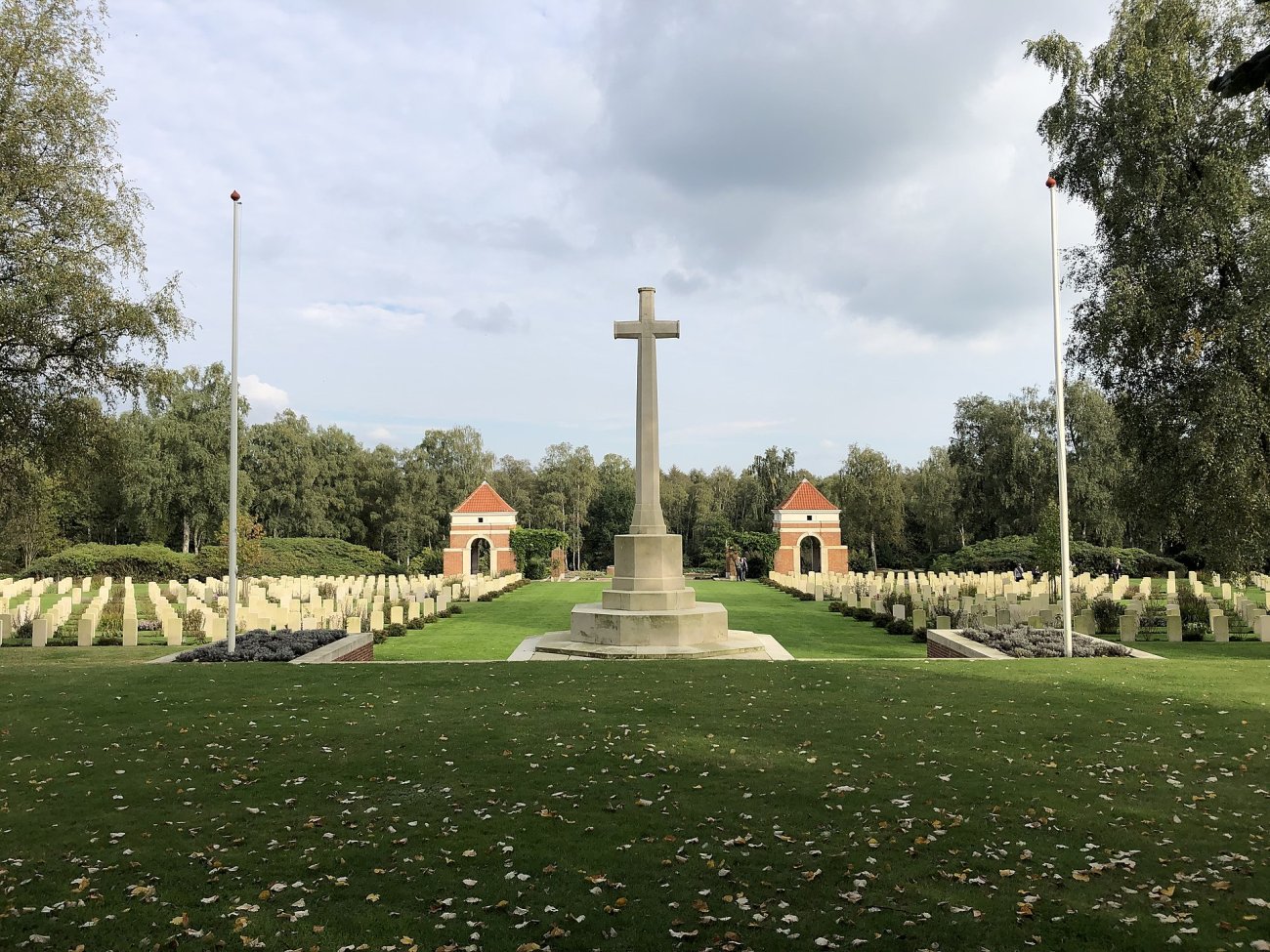 holten-canadian-war-cemetery-1