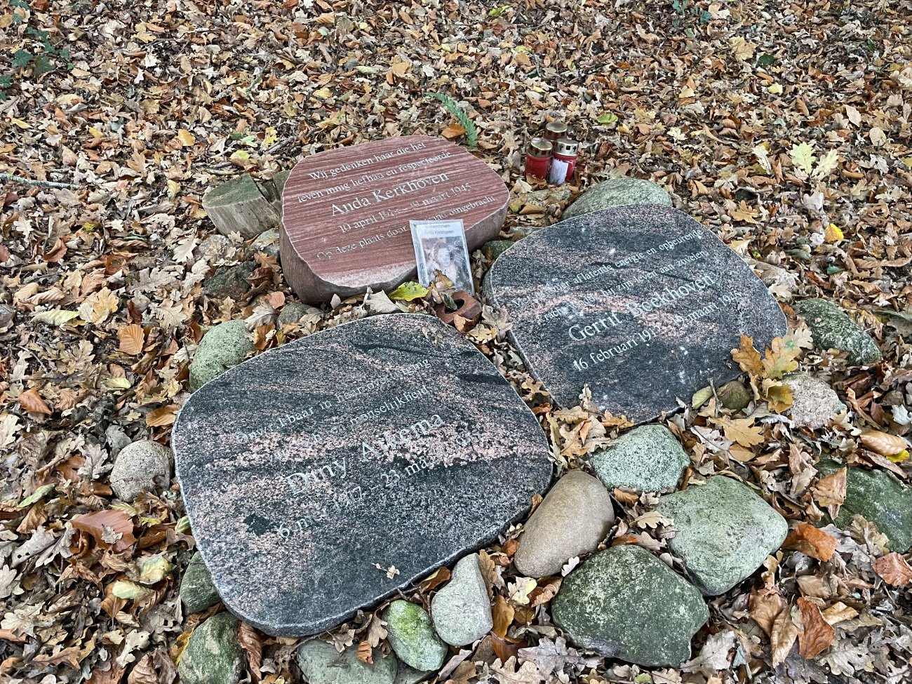Memorial stones for Gerrit Boekhoven, Diny Aikema, and Anda Kerkhoven in Glimmen.
